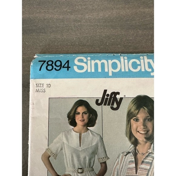 Simplicity Vintage Uncut Misses Jiffy Pullover Tops Size 10 Pattern No 7894 - Picture 2 of 7